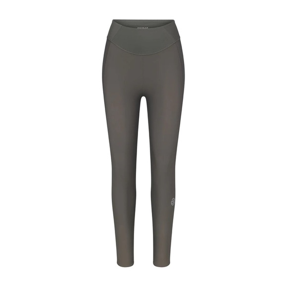 SKIMS SKIMS PERFORMANCE HIGH-WAISTED 7/8 LEGGING NWT...